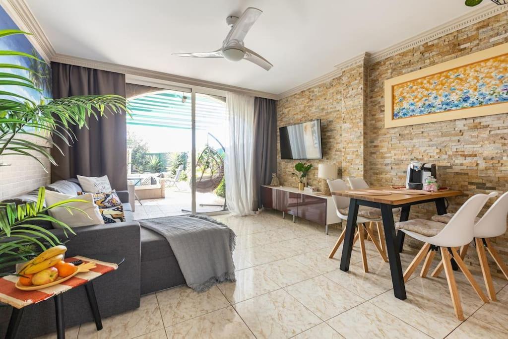 Pueblo Torviscas Sunset Harbour Private Apartment Costa Adeje  Extérieur photo